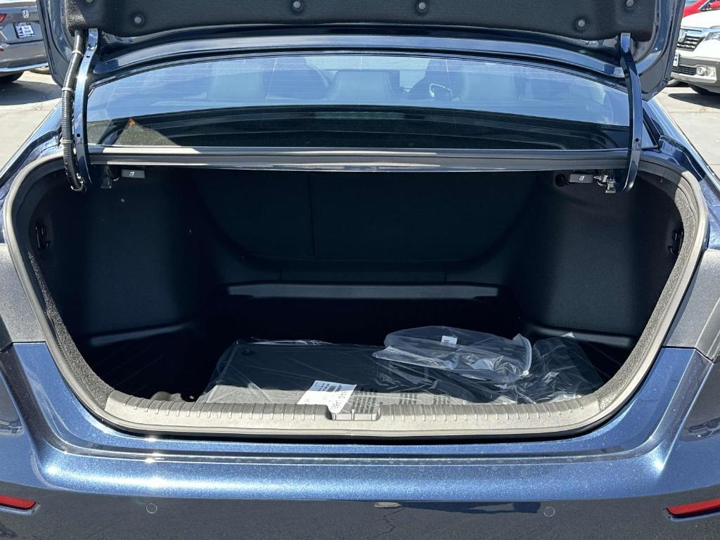 new 2025 Honda Accord Hybrid car, priced at $39,237
