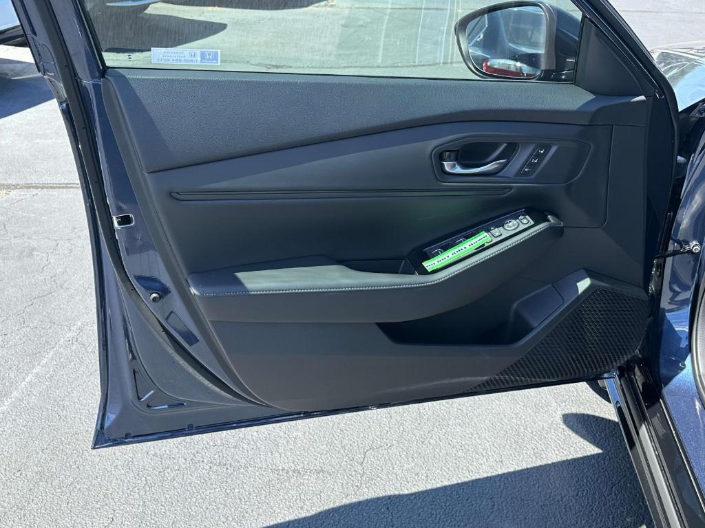 new 2025 Honda Accord Hybrid car, priced at $39,237