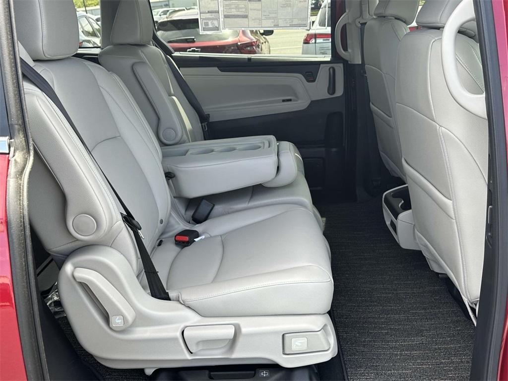 new 2025 Honda Odyssey car, priced at $44,125