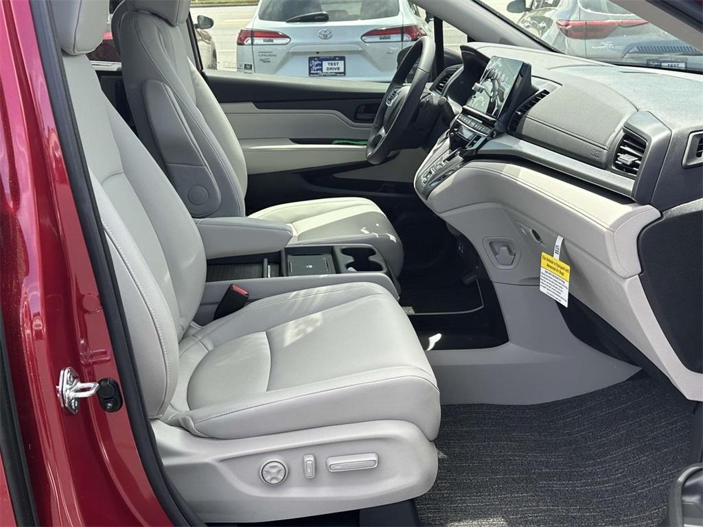 new 2025 Honda Odyssey car, priced at $44,125