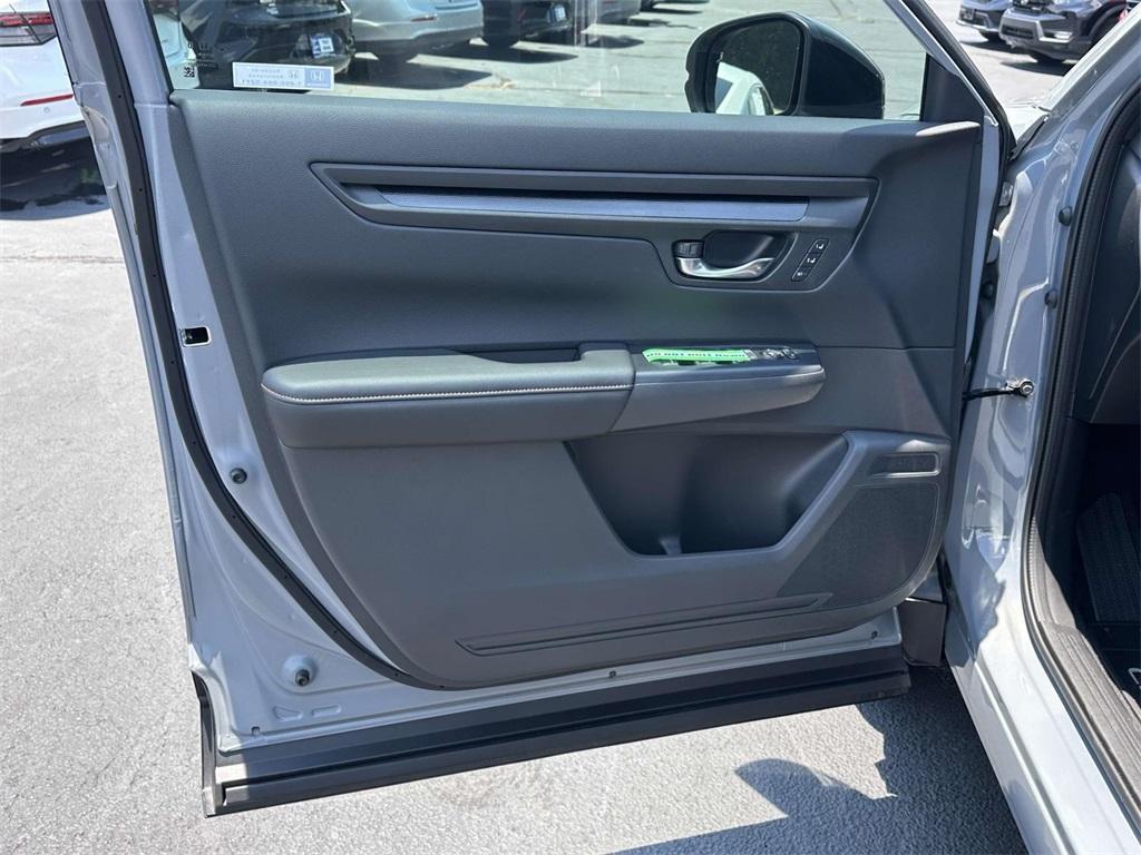 new 2026 Honda CR-V Hybrid car