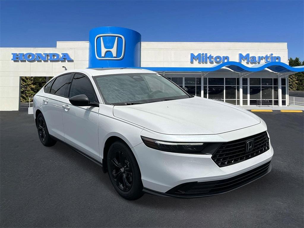 new 2025 Honda Accord car, priced at $30,557
