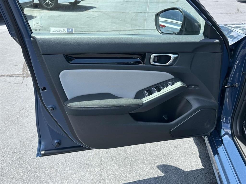new 2025 Honda Civic Hybrid car, priced at $29,944