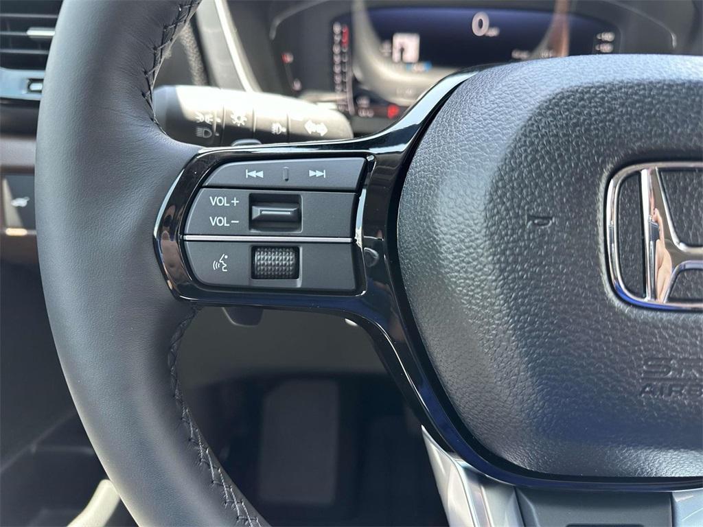 new 2025 Honda Pilot car, priced at $52,894