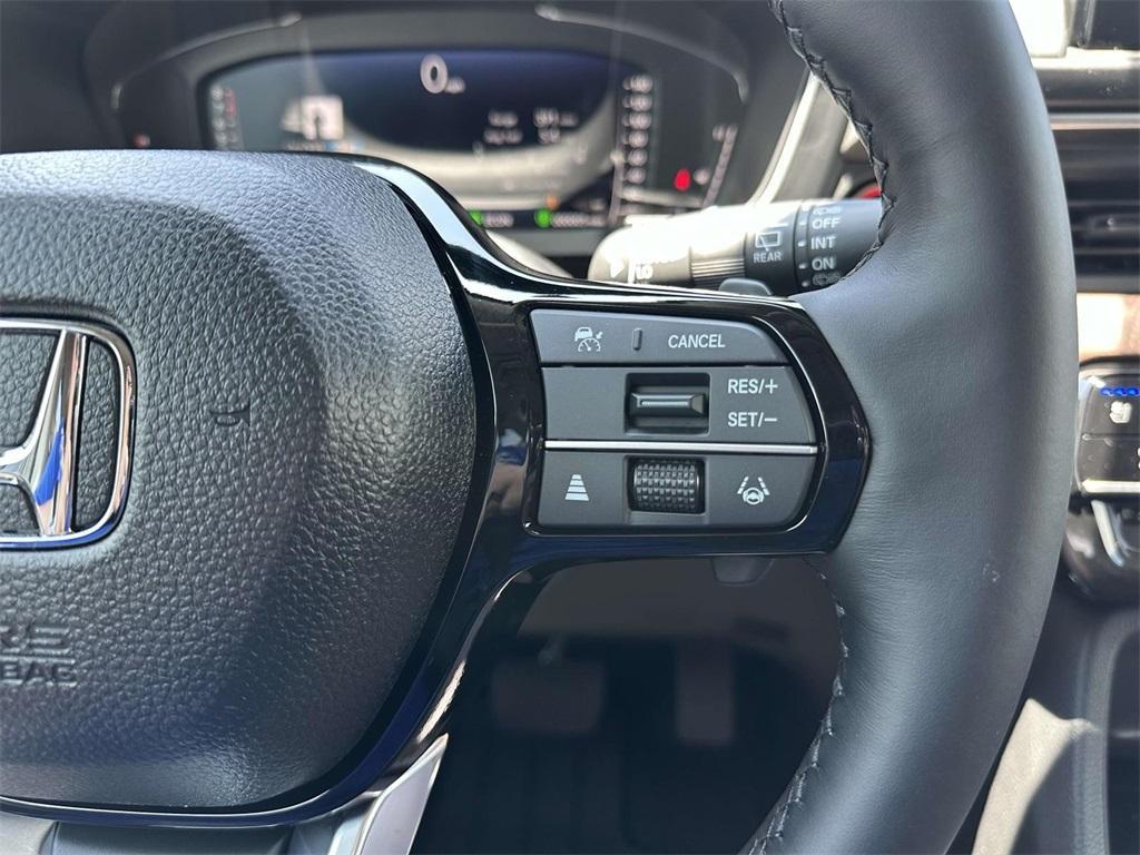 new 2025 Honda Pilot car, priced at $52,894