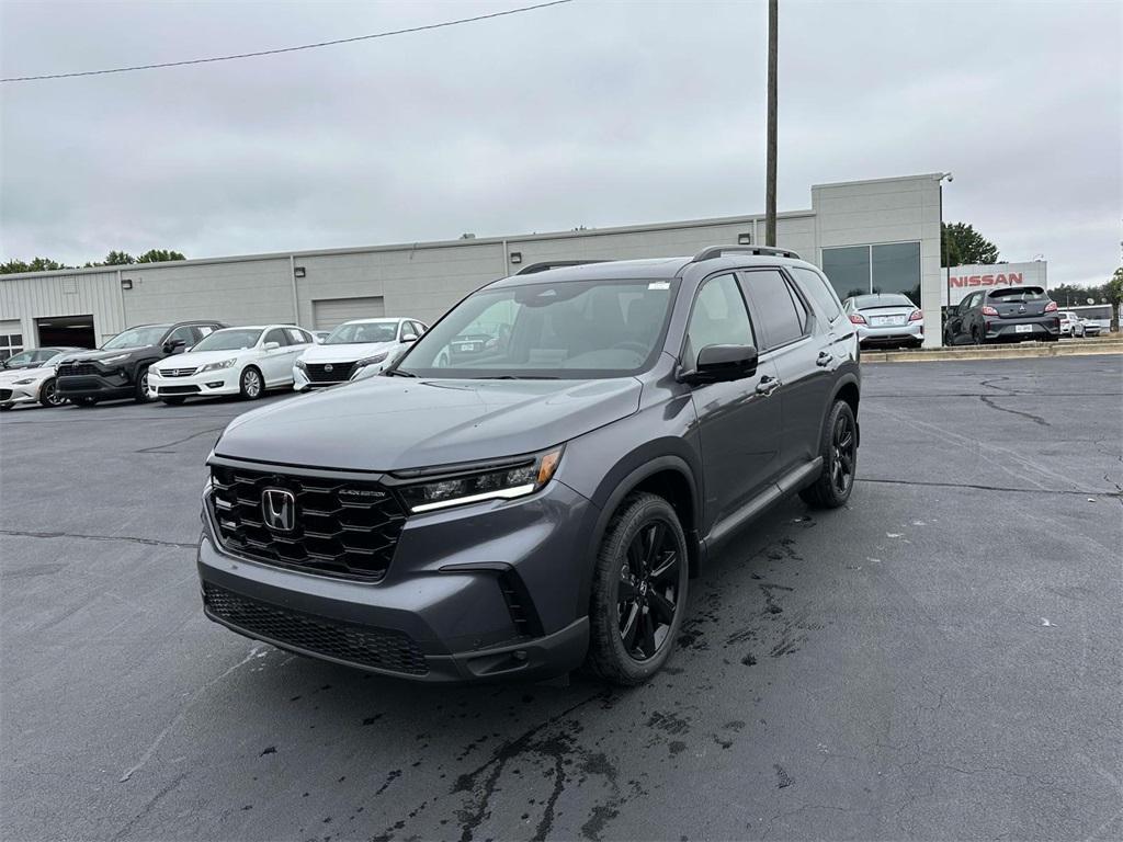 new 2025 Honda Pilot car, priced at $55,057