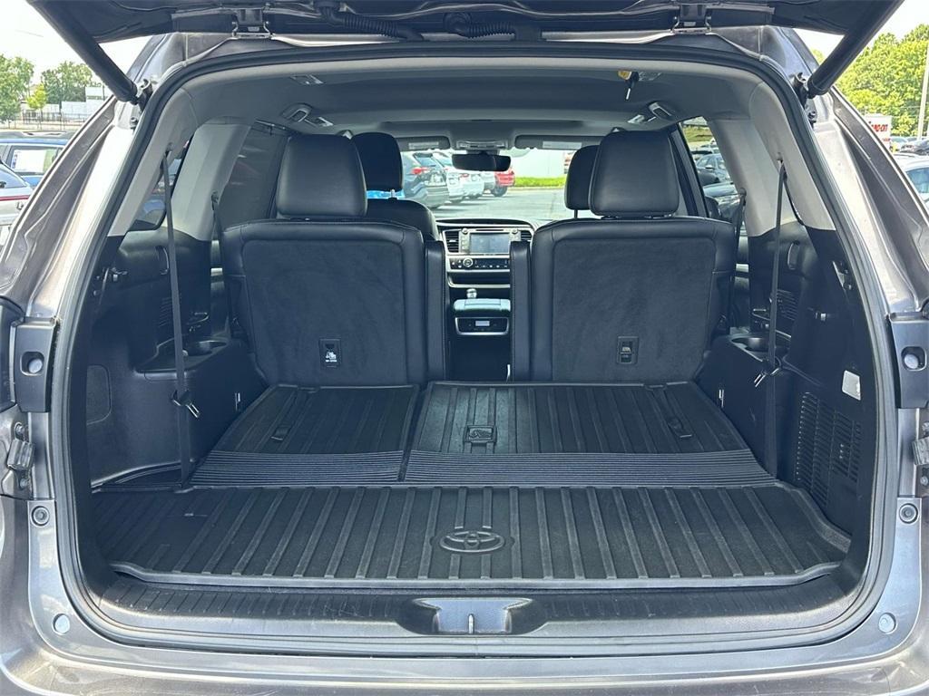 used 2018 Toyota Highlander car, priced at $25,482
