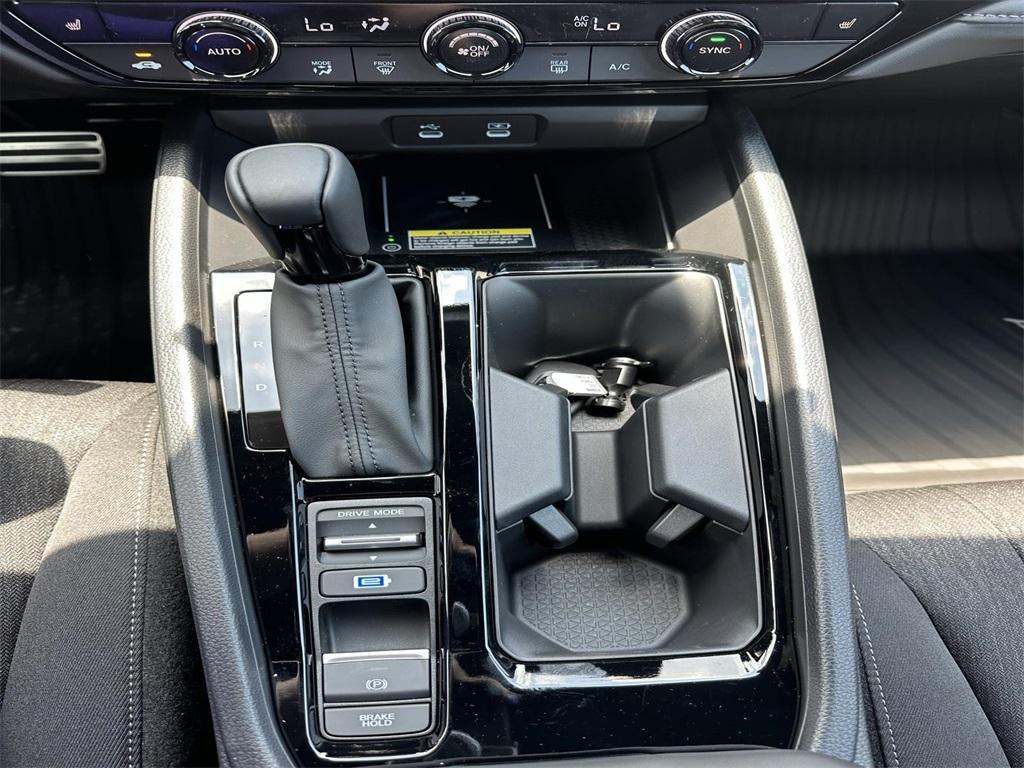 new 2025 Honda Accord Hybrid car, priced at $33,989