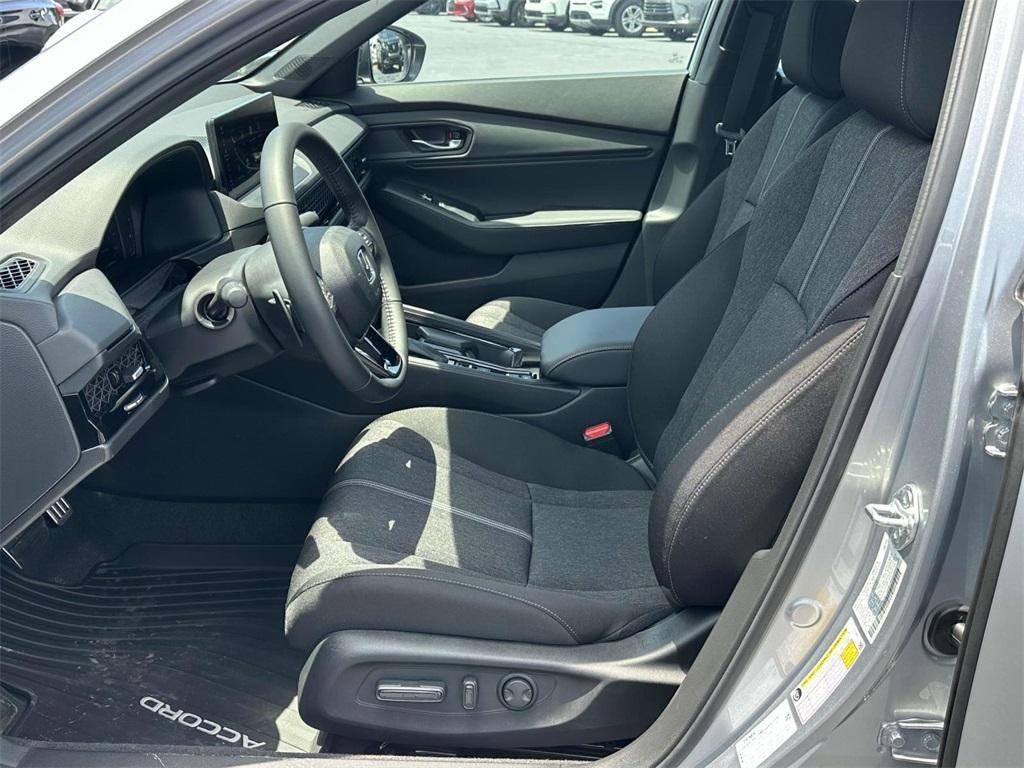 new 2025 Honda Accord Hybrid car, priced at $33,989
