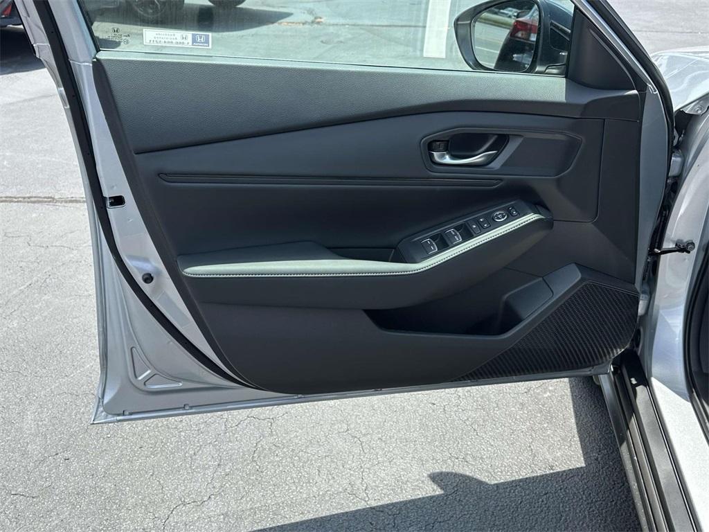 new 2025 Honda Accord Hybrid car, priced at $33,989