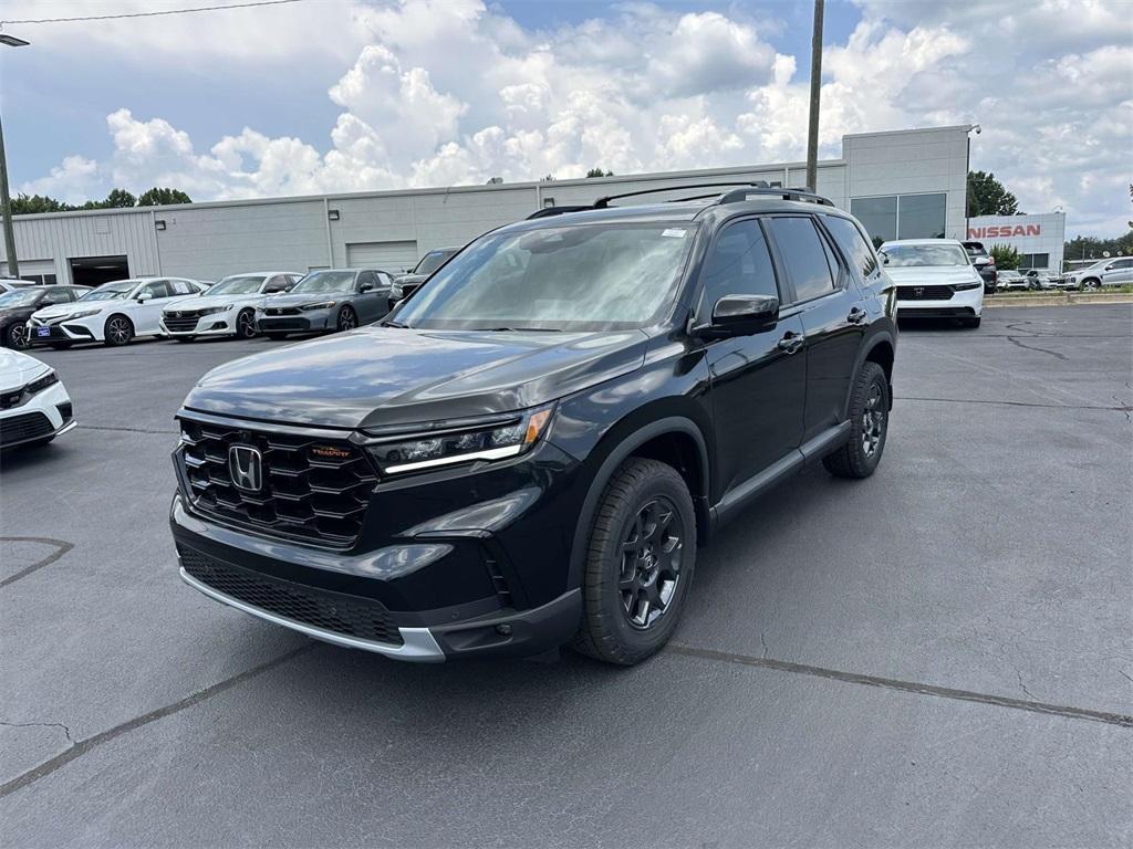 new 2025 Honda Pilot car, priced at $48,308