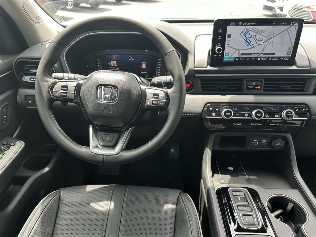 new 2025 Honda Pilot car, priced at $52,349