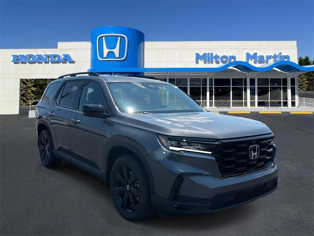 new 2025 Honda Pilot car, priced at $54,349