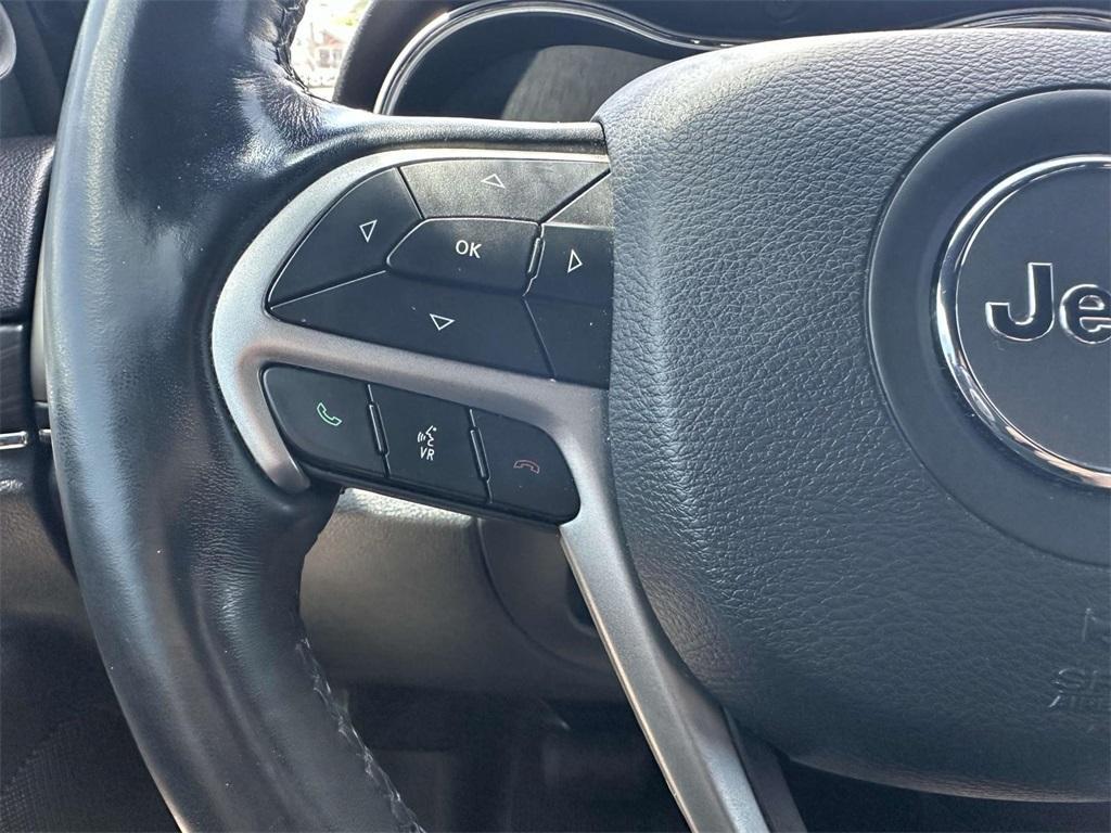 used 2020 Jeep Grand Cherokee car, priced at $16,782