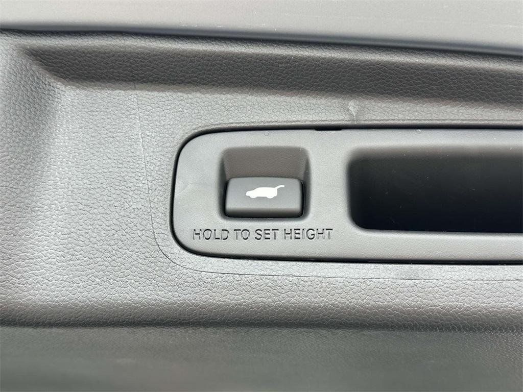 new 2025 Honda CR-V Hybrid car, priced at $37,769