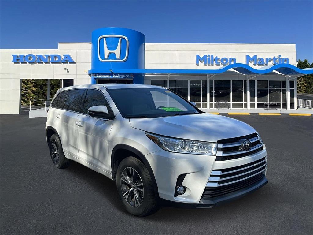 used 2017 Toyota Highlander car, priced at $18,981