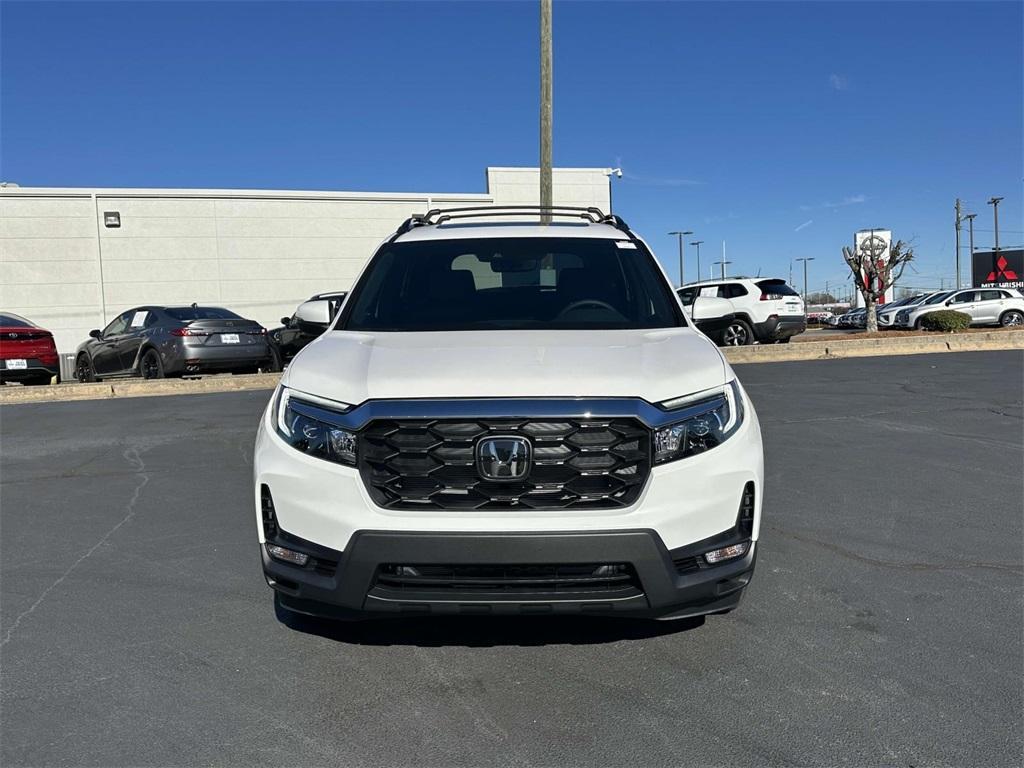 new 2025 Honda Passport car, priced at $43,025