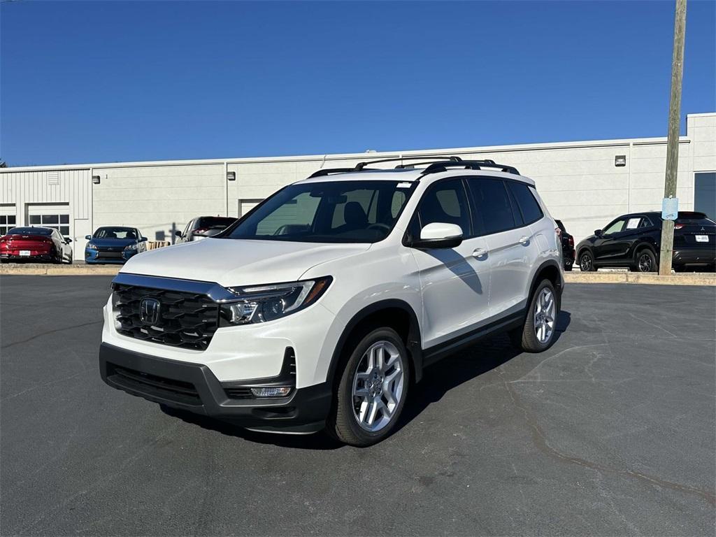 new 2025 Honda Passport car, priced at $43,025