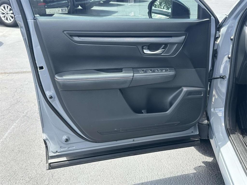 used 2024 Honda CR-V Hybrid car, priced at $30,983