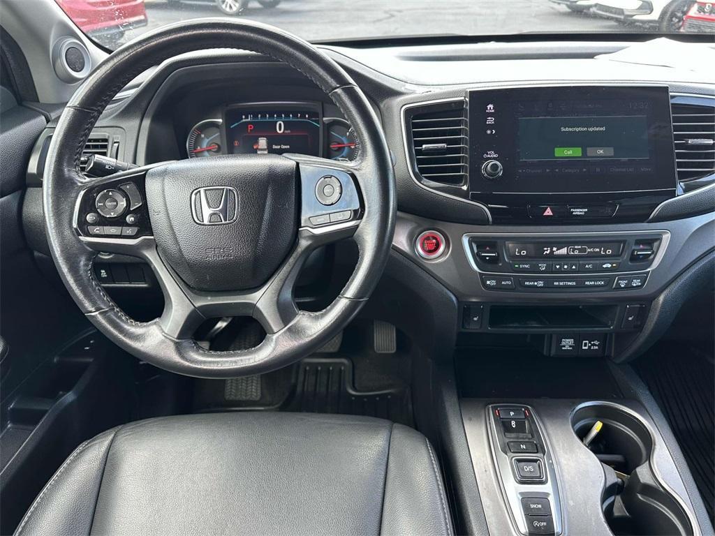 used 2022 Honda Pilot car, priced at $27,984