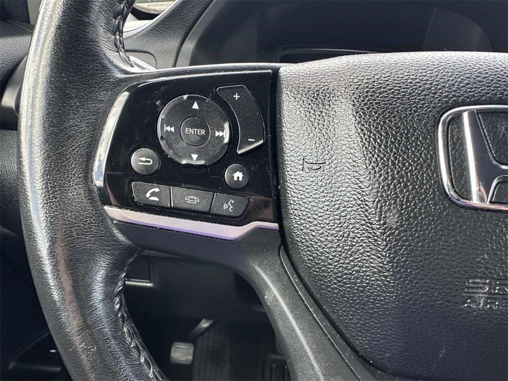 used 2022 Honda Pilot car, priced at $27,984