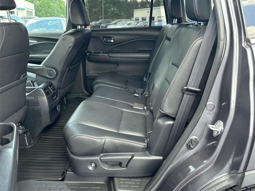 used 2022 Honda Pilot car, priced at $27,984
