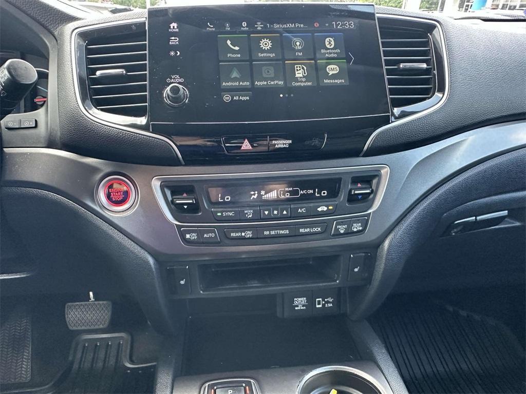 used 2022 Honda Pilot car, priced at $27,984