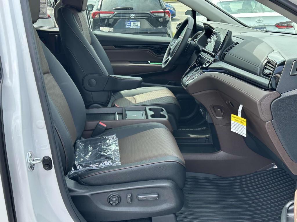 new 2025 Honda Odyssey car, priced at $53,085