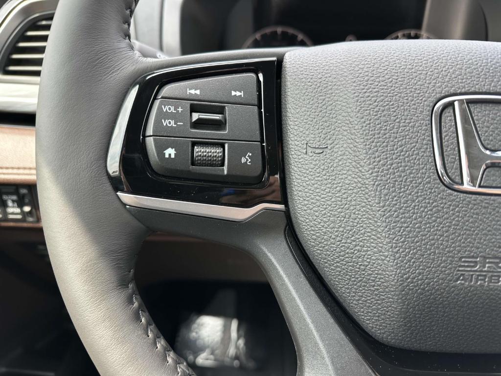 new 2025 Honda Odyssey car, priced at $53,085