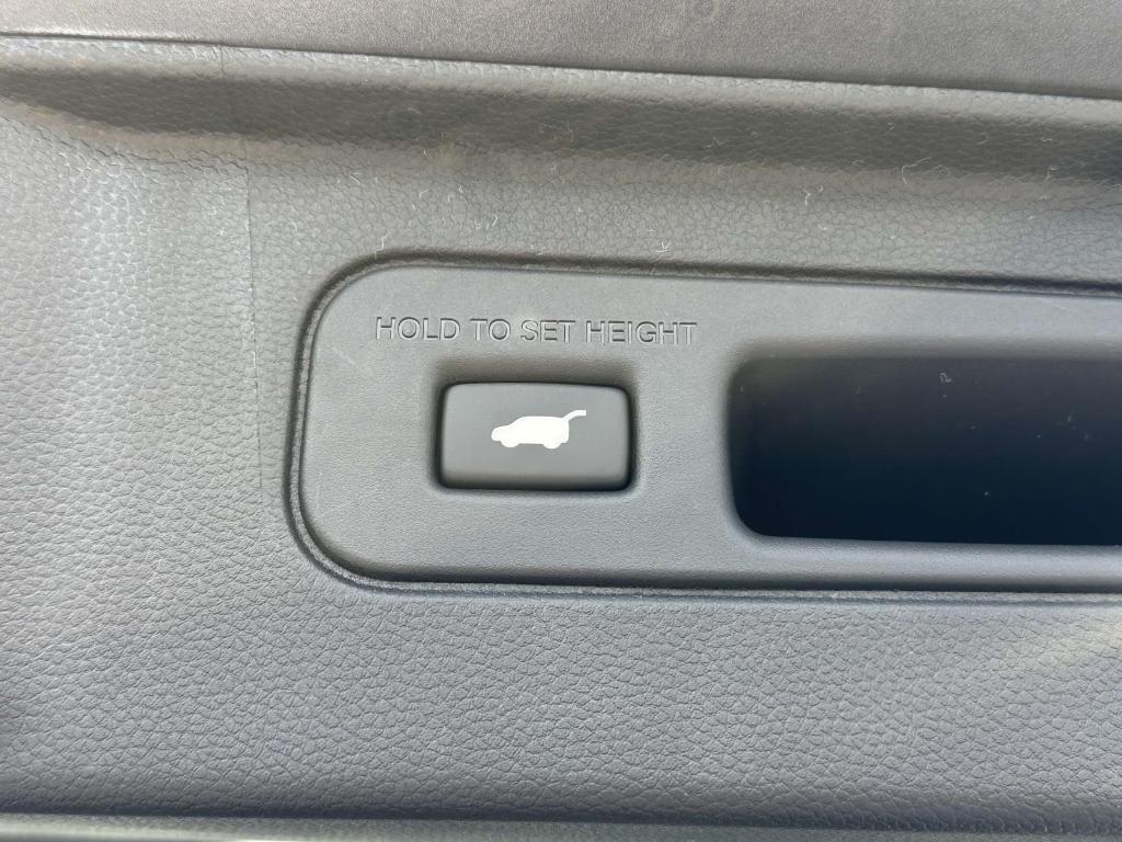 new 2025 Honda Pilot car, priced at $54,349