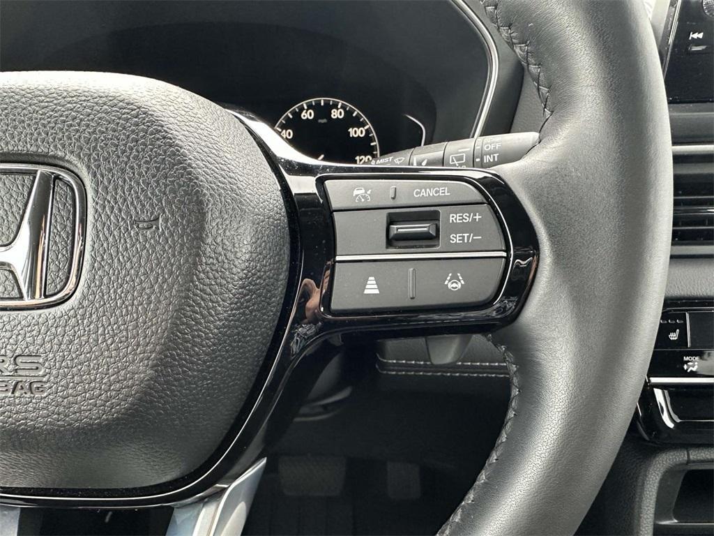 used 2024 Honda Pilot car, priced at $44,482