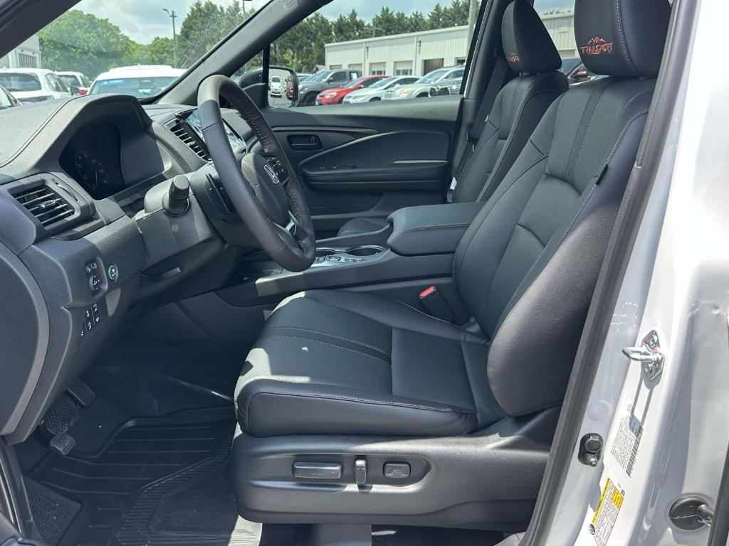 new 2025 Honda Ridgeline car, priced at $49,185