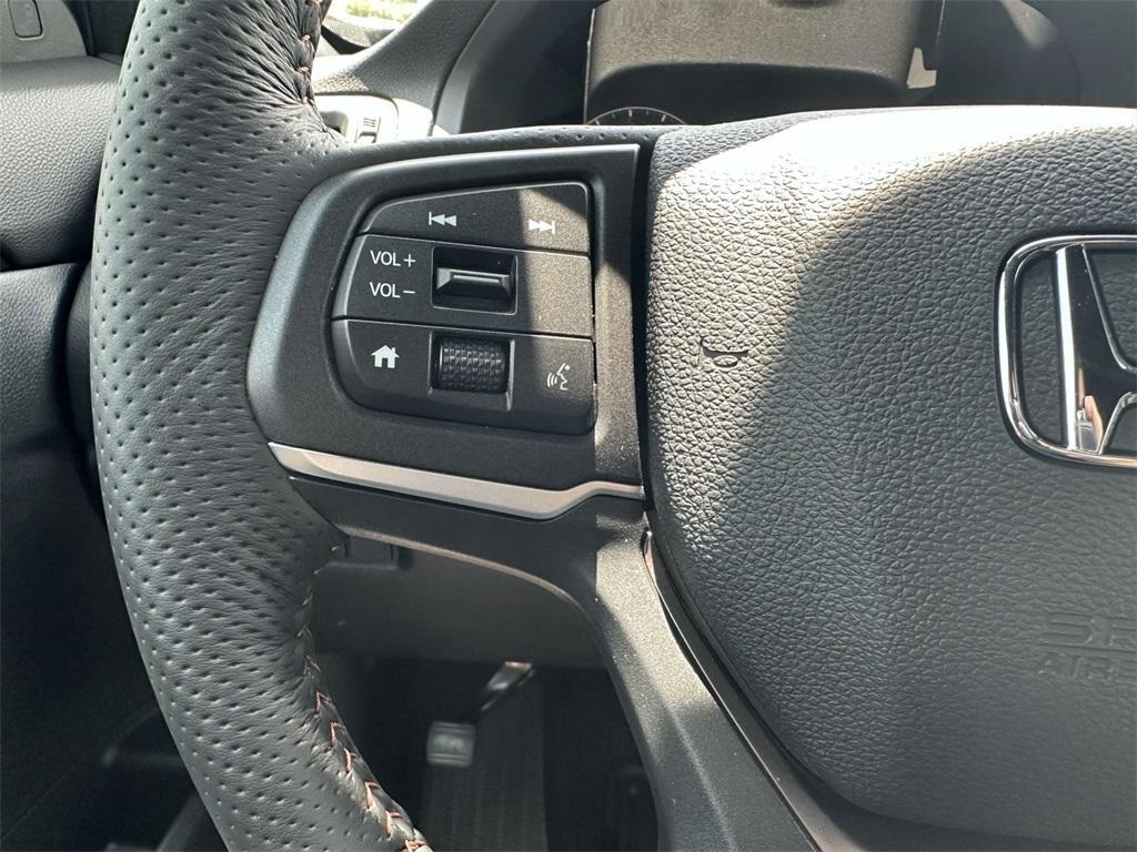 new 2025 Honda Ridgeline car, priced at $49,185