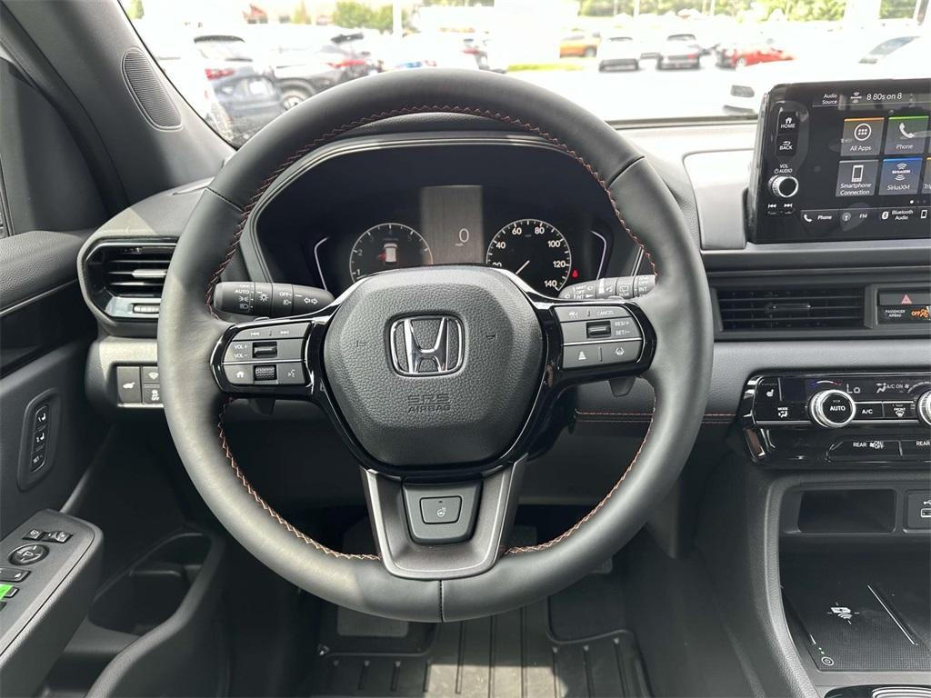 new 2025 Honda Pilot car, priced at $49,196