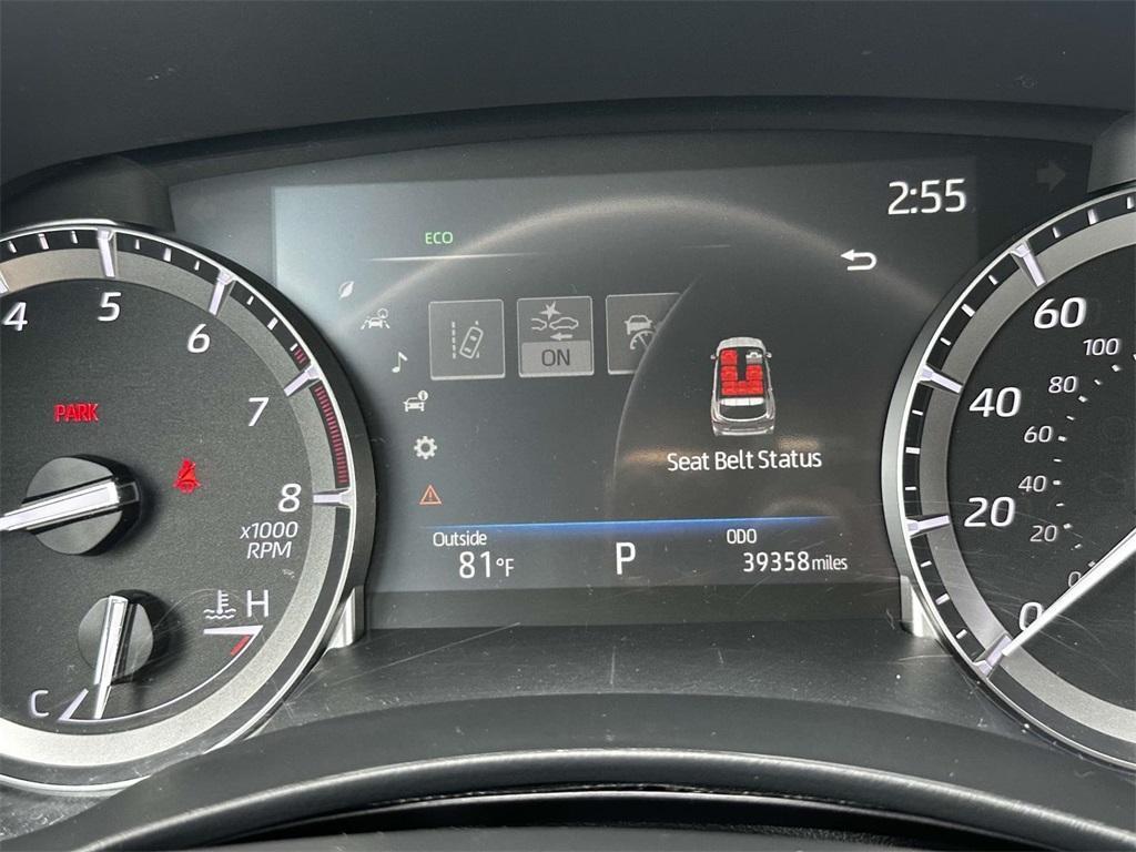 used 2022 Toyota Highlander car, priced at $34,485