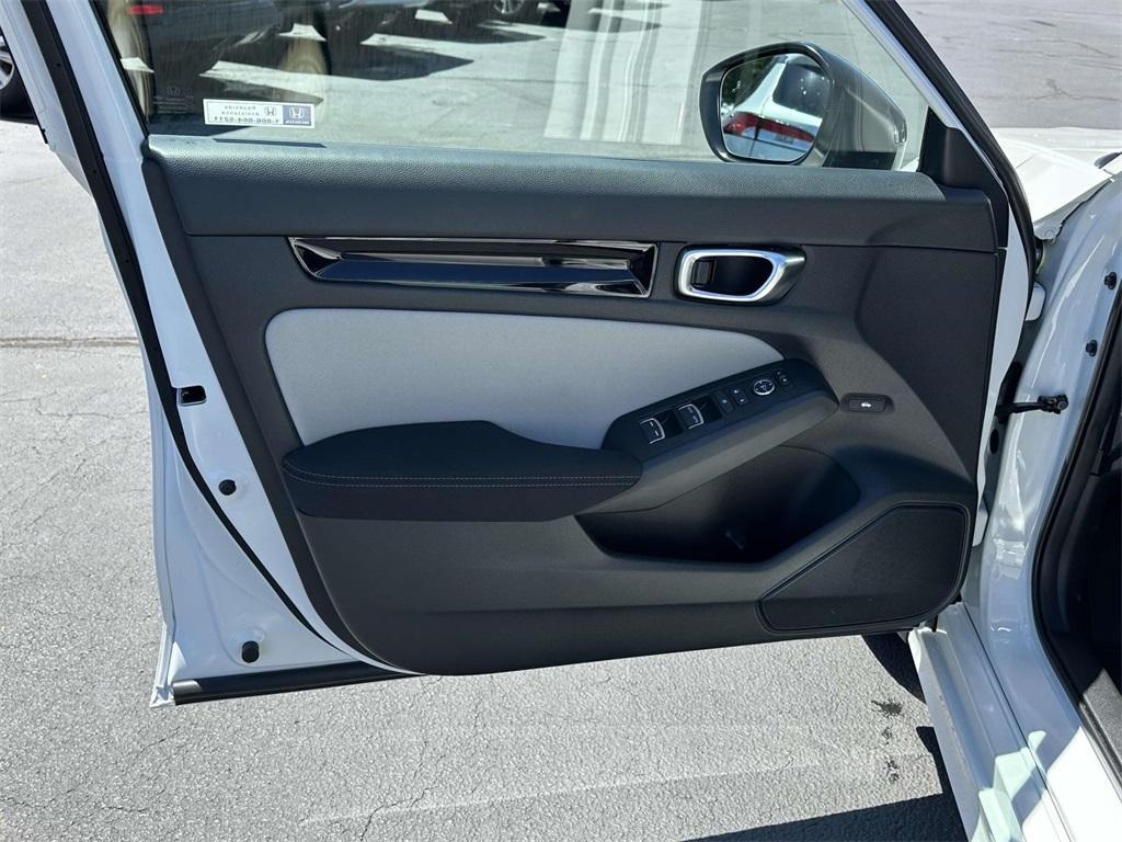 new 2025 Honda Civic Hybrid car, priced at $29,555
