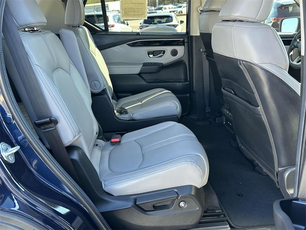 used 2024 Honda Pilot car, priced at $39,383