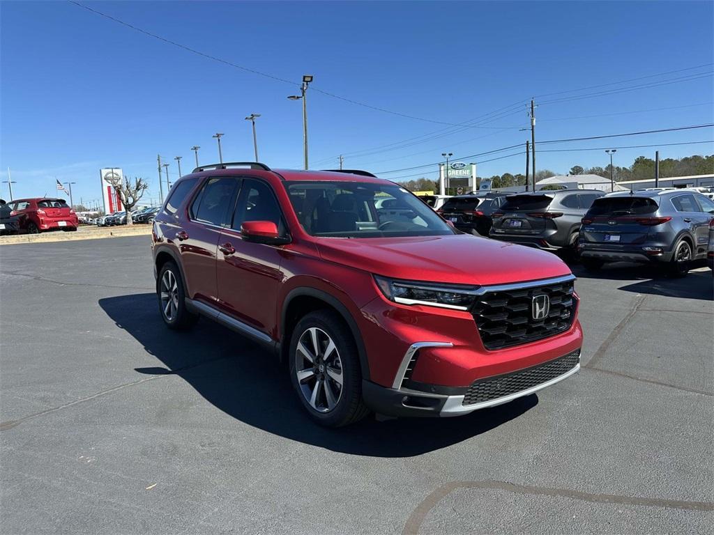 new 2025 Honda Pilot car, priced at $49,080