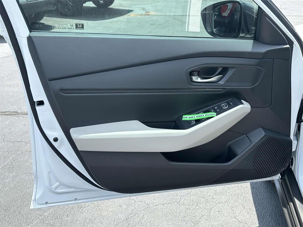 new 2025 Honda Accord car, priced at $31,295
