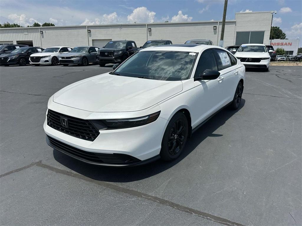 new 2025 Honda Accord car, priced at $31,295