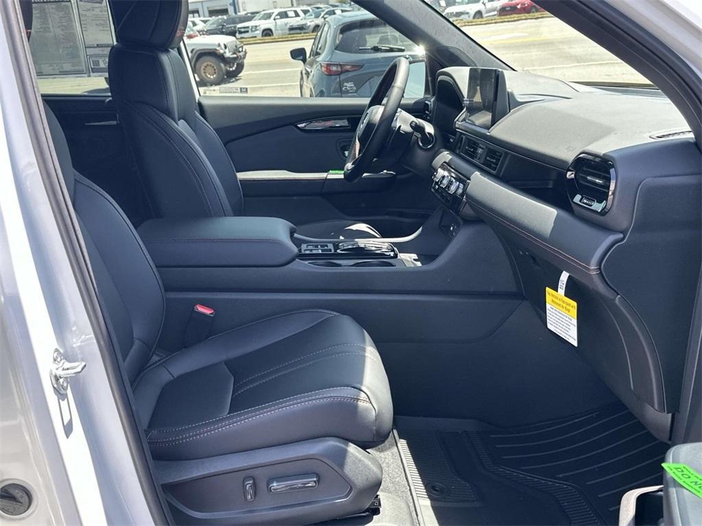 new 2025 Honda Pilot car, priced at $48,740