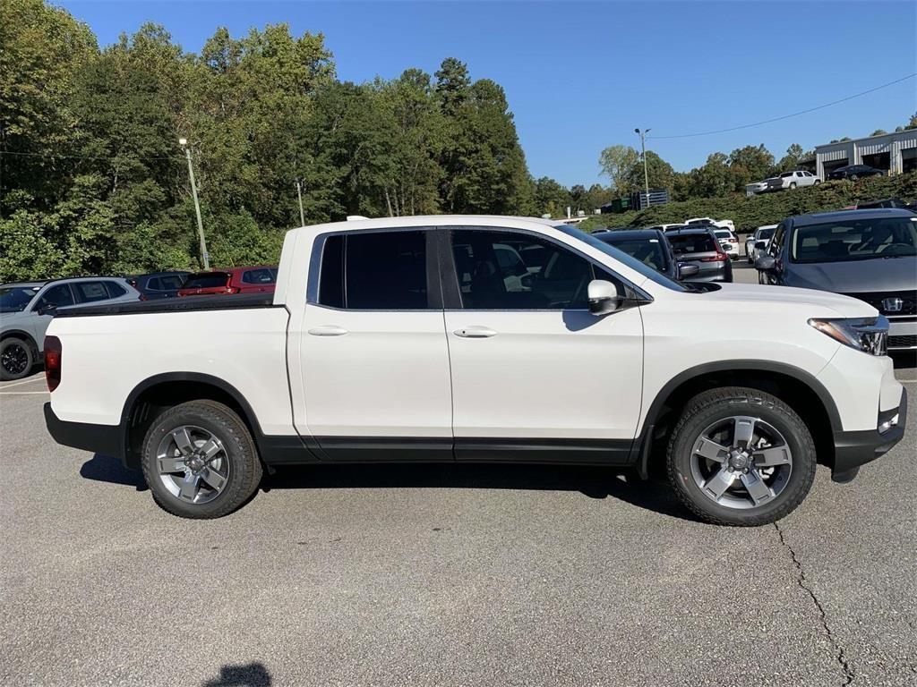 new 2025 Honda Ridgeline car, priced at $44,589