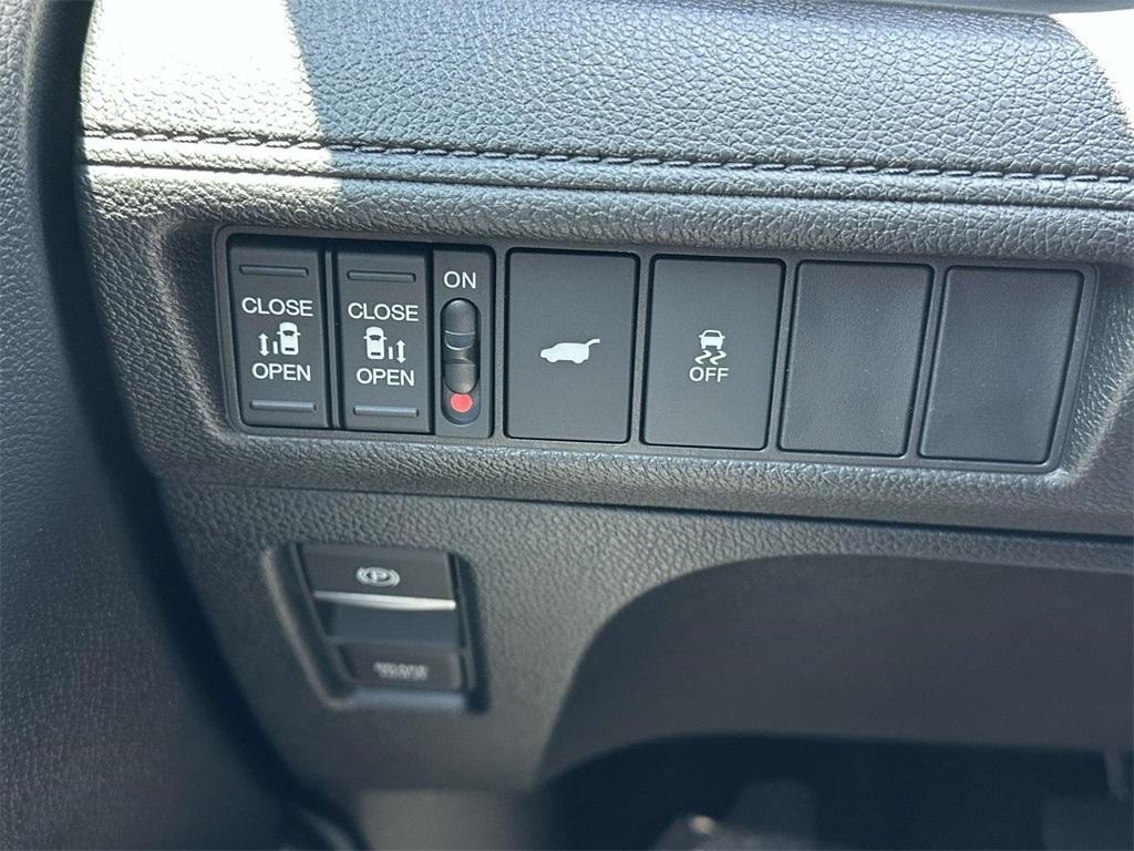 new 2025 Honda Odyssey car, priced at $44,820