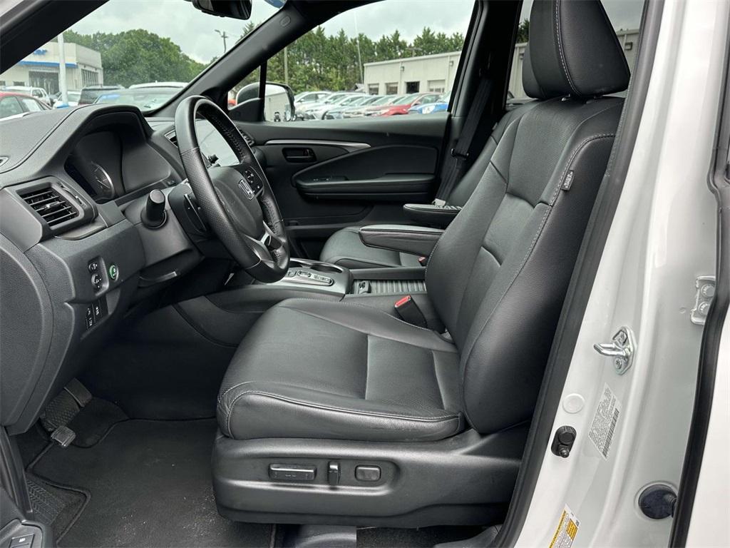used 2023 Honda Passport car, priced at $37,982