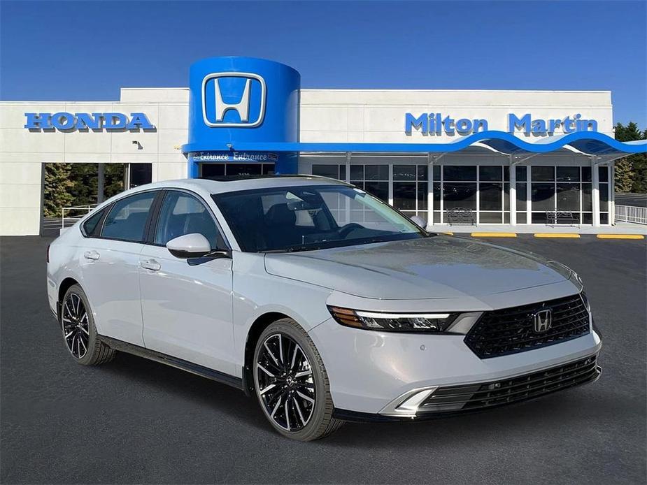 new 2025 Honda Accord Hybrid car, priced at $40,850