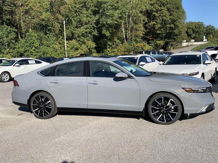 new 2025 Honda Accord Hybrid car, priced at $40,850