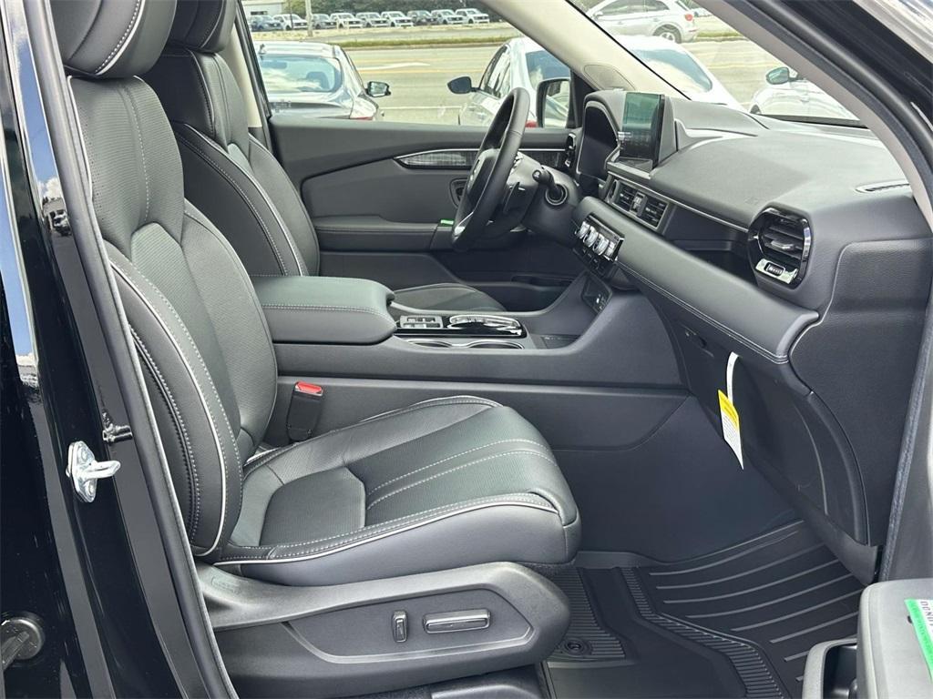 new 2025 Honda Pilot car, priced at $54,563