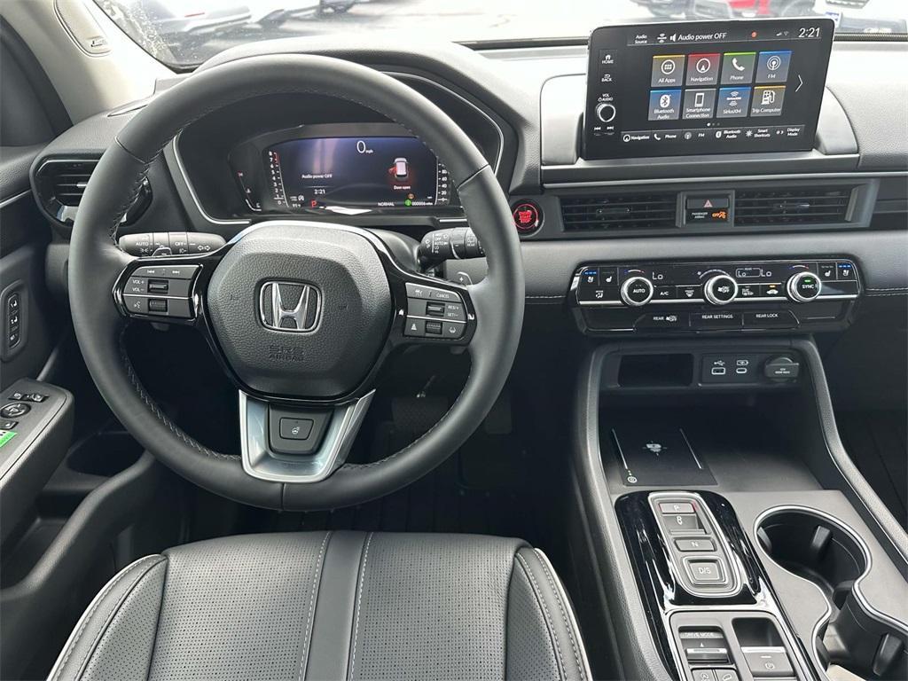 new 2025 Honda Pilot car, priced at $54,563