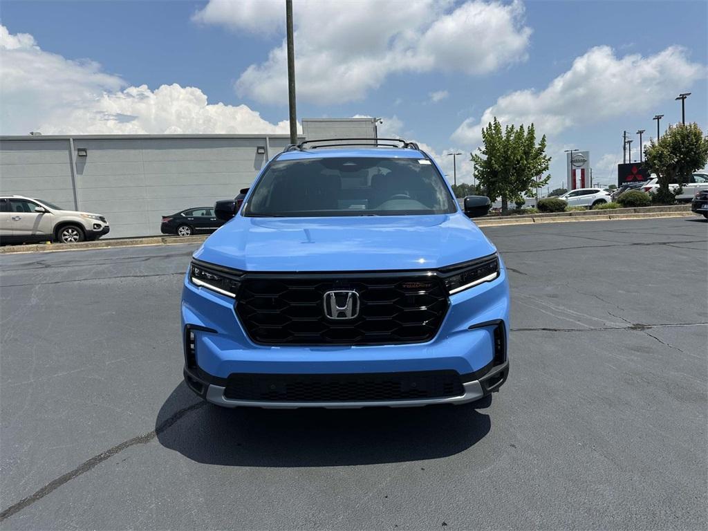 new 2025 Honda Pilot car, priced at $48,740