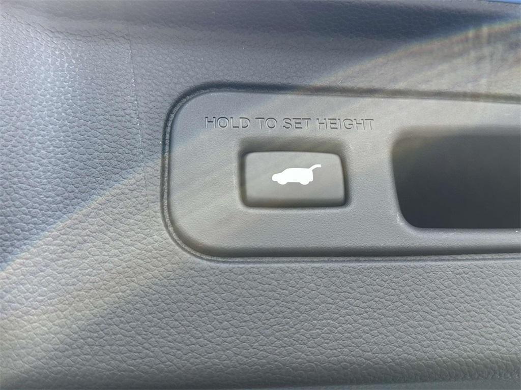 new 2025 Honda Pilot car, priced at $48,740